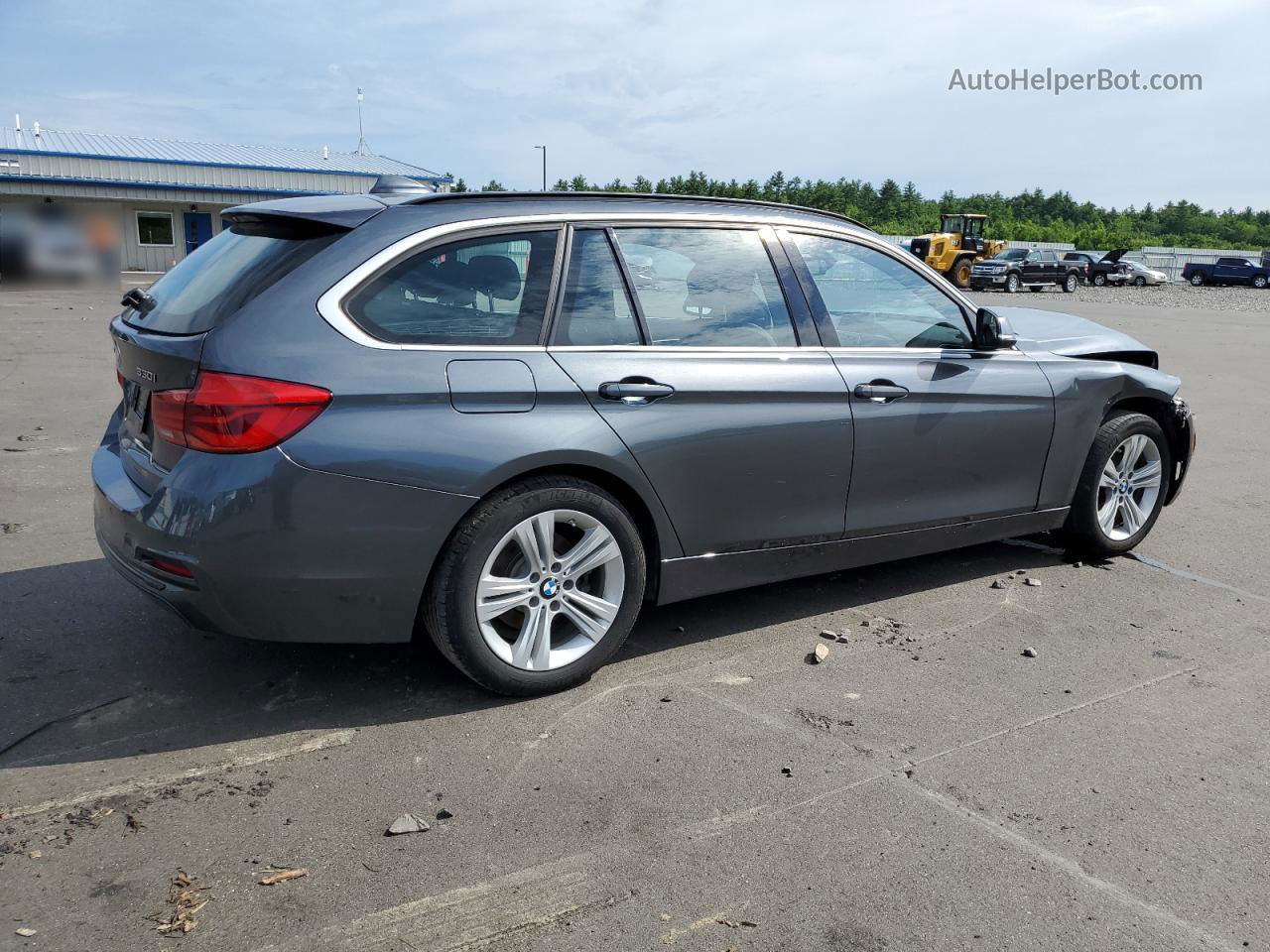 2017 Bmw 330 Xi Серый vin: WBA8K3C50HK678735