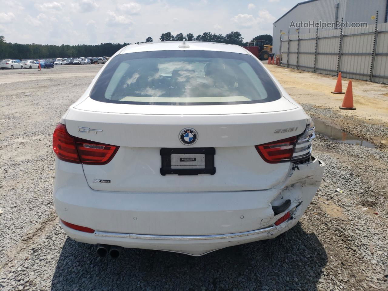 2016 Bmw 328 Xigt Sulev White vin: WBA8Z5C52GG501371