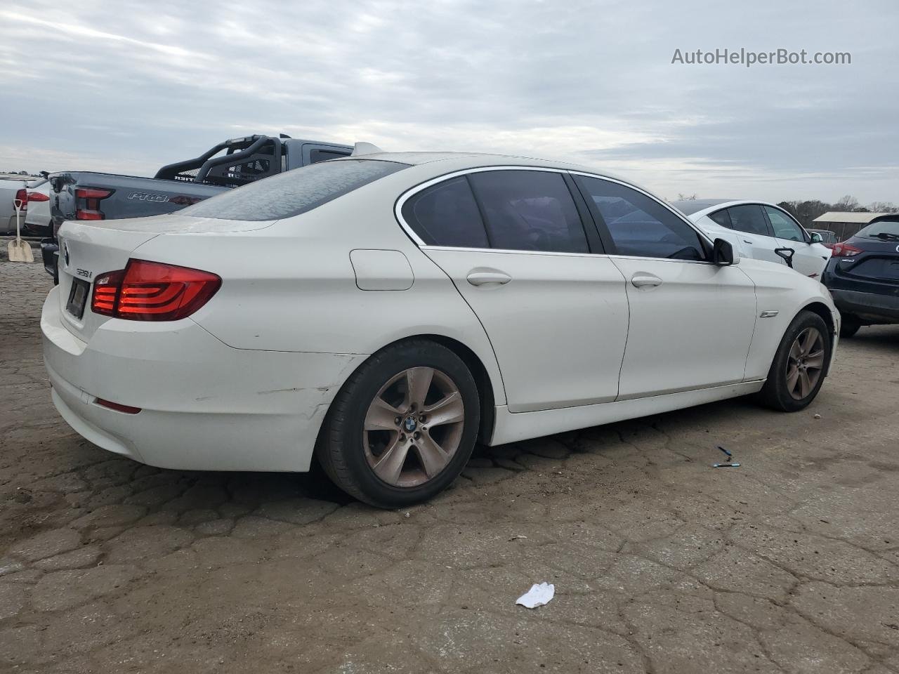 2011 Bmw 528 I White vin: WBAFR1C54BC737794