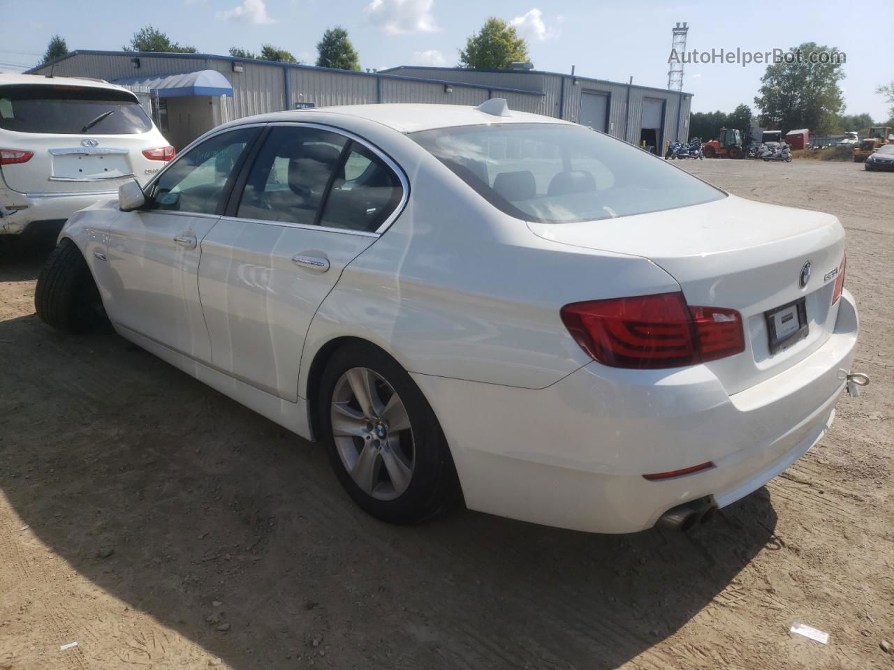 2011 Bmw 528 I White vin: WBAFR1C57BC673251