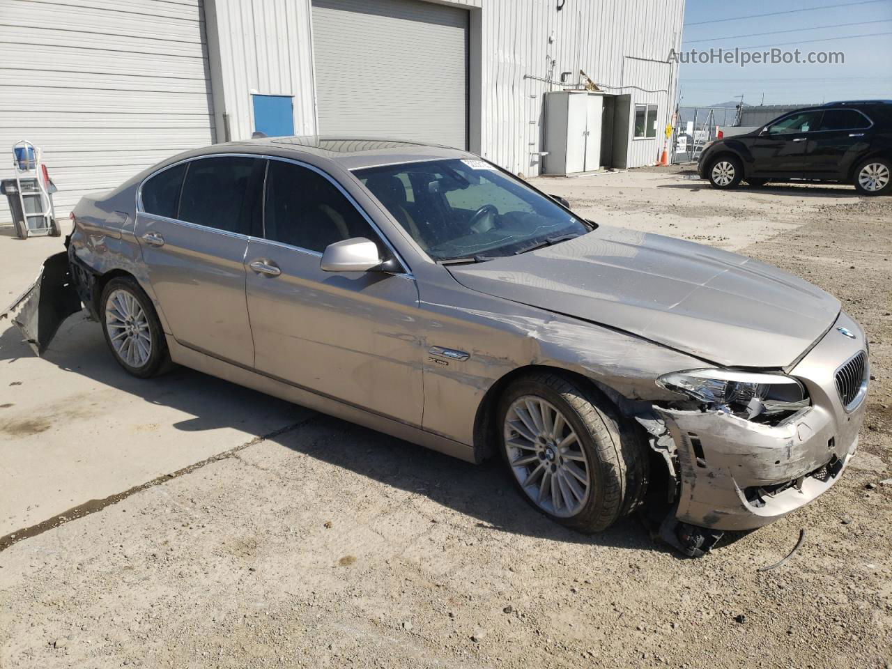 2011 Bmw 535 Xi Gold vin: WBAFU7C56BC877296