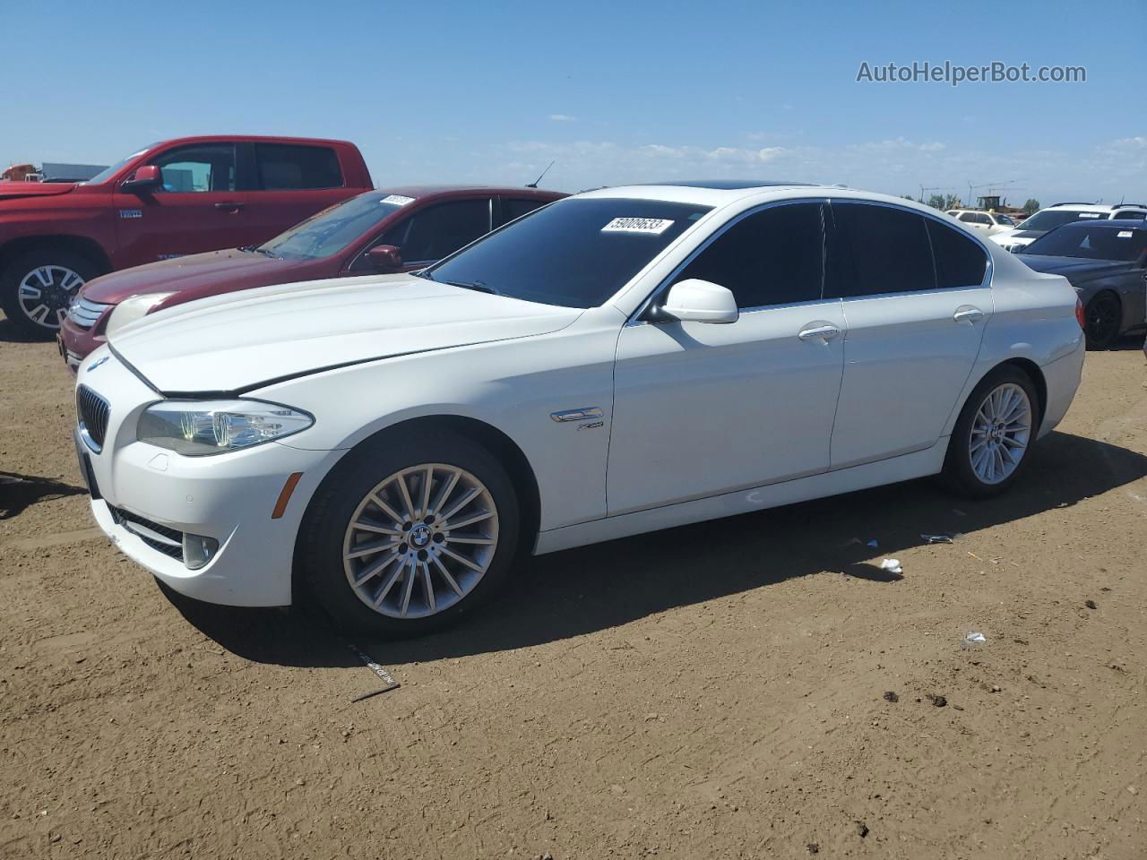 2011 Bmw 535 Xi White vin: WBAFU7C57BC872334