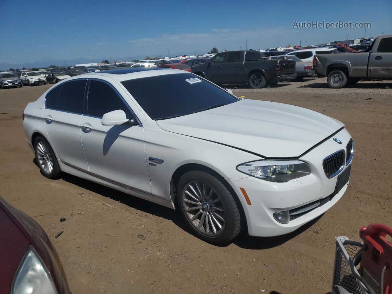 2011 Bmw 535 Xi White vin: WBAFU7C57BC872334