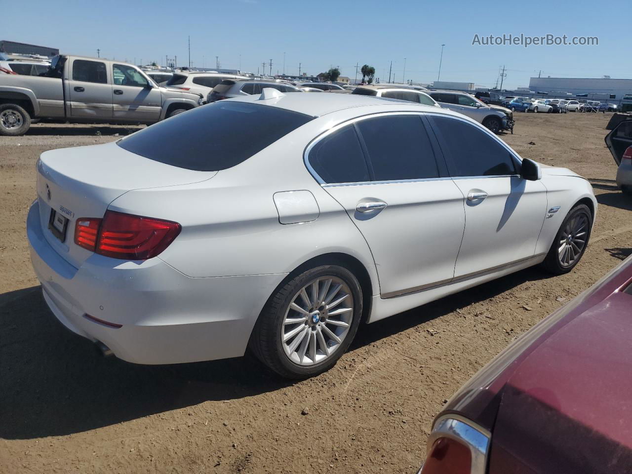 2011 Bmw 535 Xi White vin: WBAFU7C57BC872334