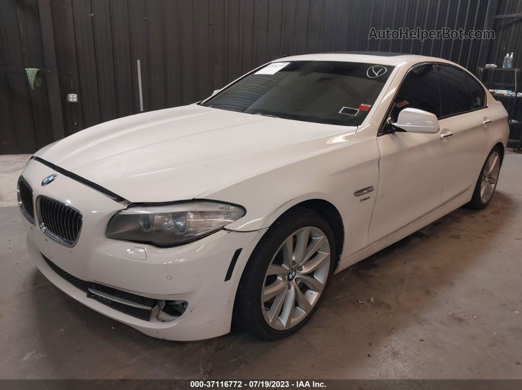 2011 Bmw 535i Xdrive White vin: WBAFU7C57BC877517