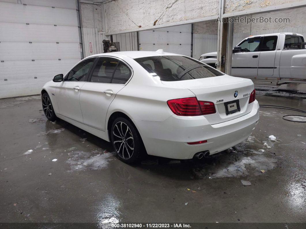 2016 Bmw 535d Xdrive Белый vin: WBAFV3C59GD687631