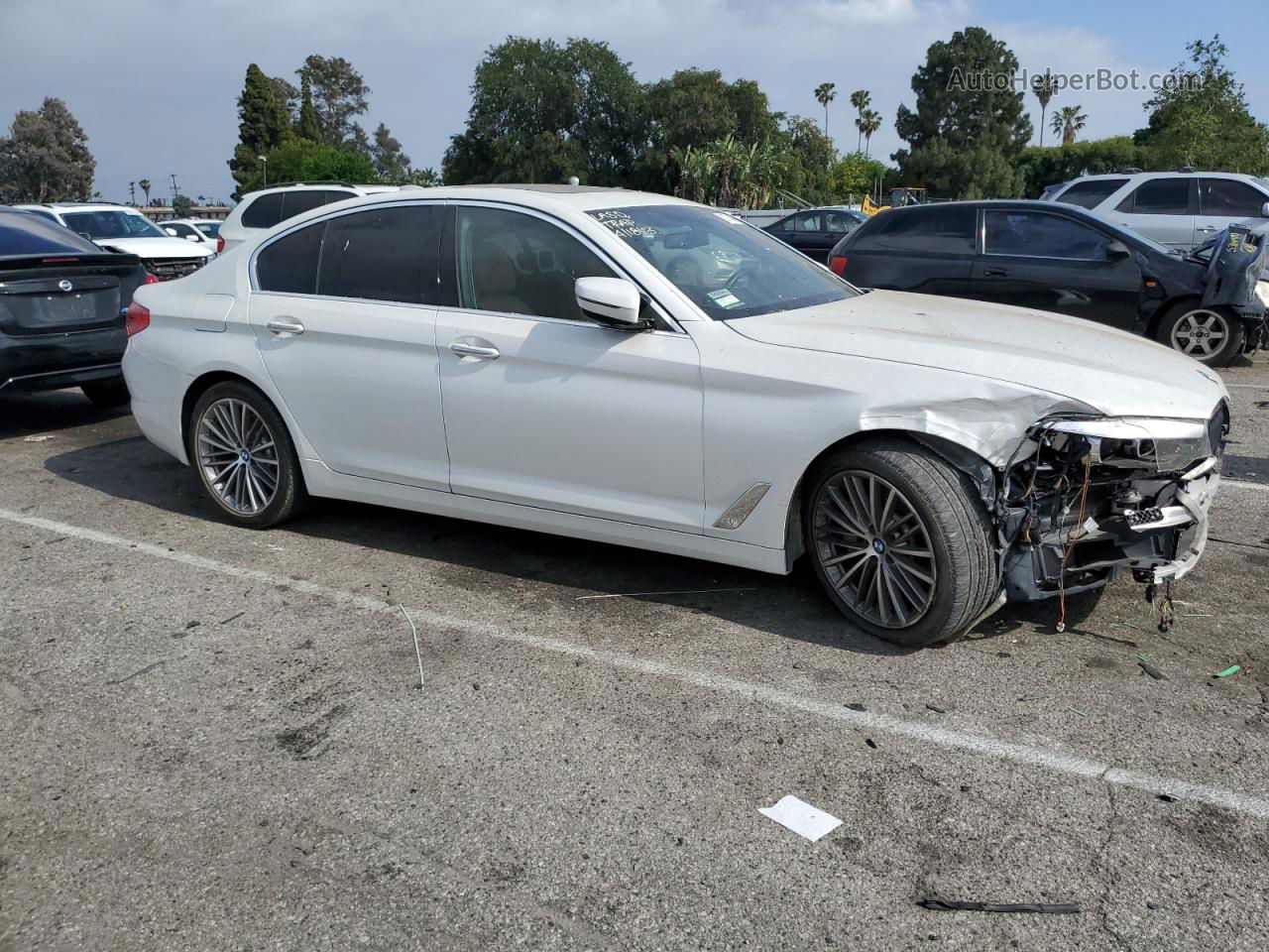 2018 Bmw 530 I Белый vin: WBAJA5C53JWA36267