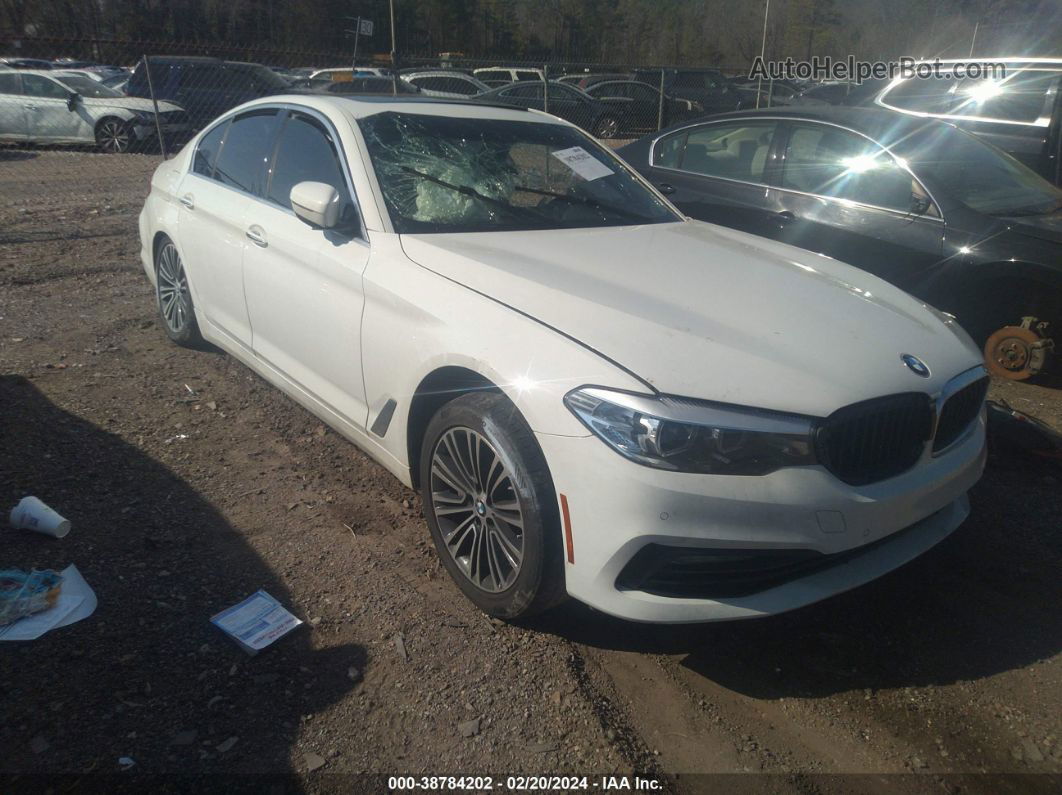 2018 Bmw 530i   White vin: WBAJA5C5XJWA35861