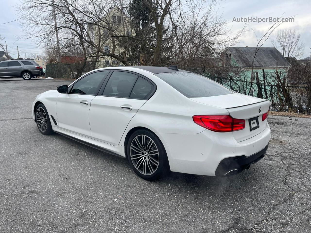 2018 Bmw 530 Xi White vin: WBAJA7C51JWA74706