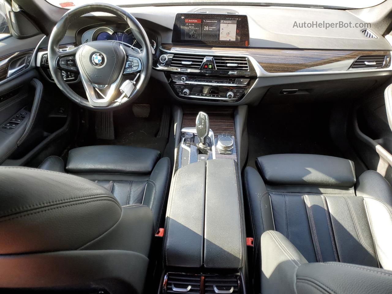 2019 Bmw 530 Xi Черный vin: WBAJA7C52KWW08777