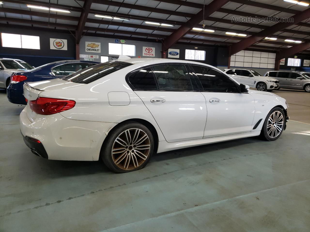 2018 Bmw 530 Xi White vin: WBAJA7C55JWA73705