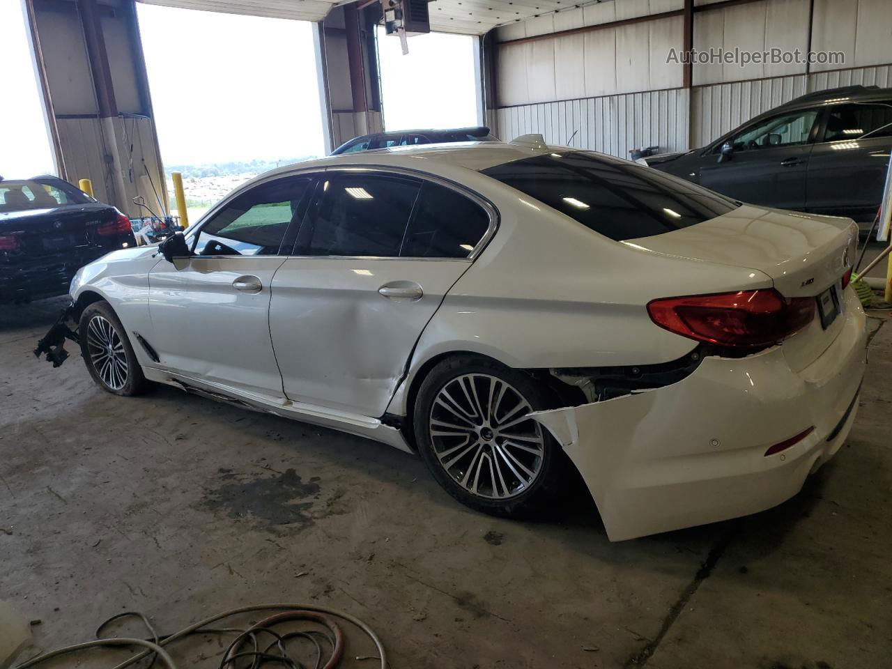 2019 Bmw 530 Xi White vin: WBAJA7C57KWC77536