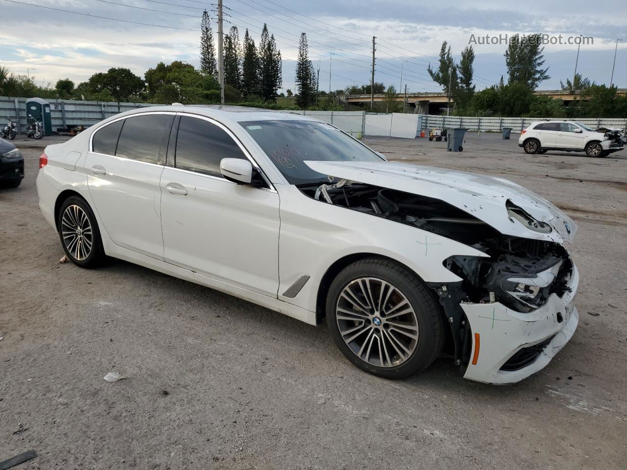 2019 Bmw 530 Xi White vin: WBAJA7C57KWW17135