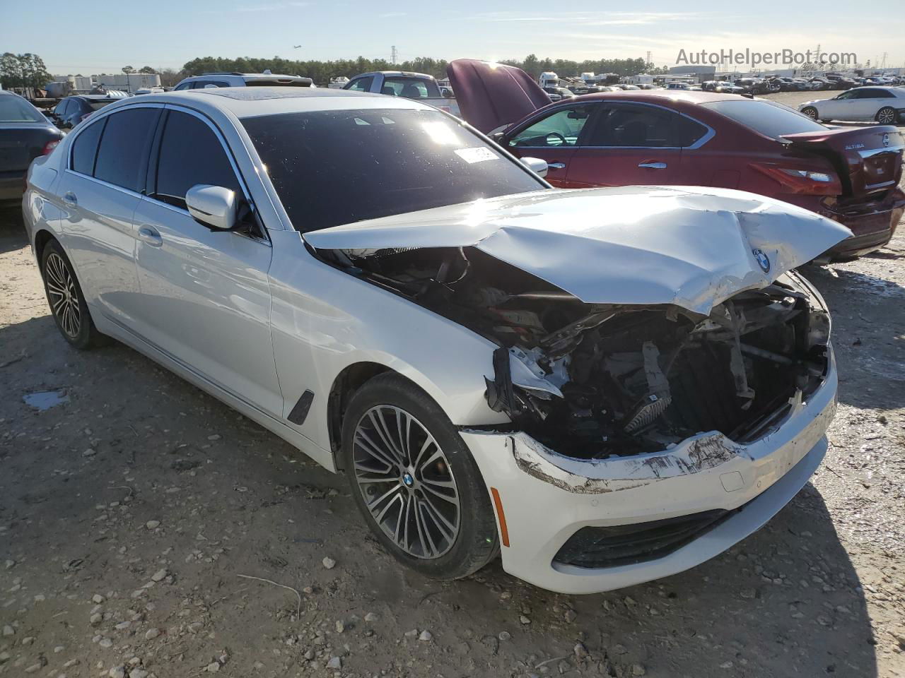 2019 Bmw 530 Xi White vin: WBAJA7C58KG912156