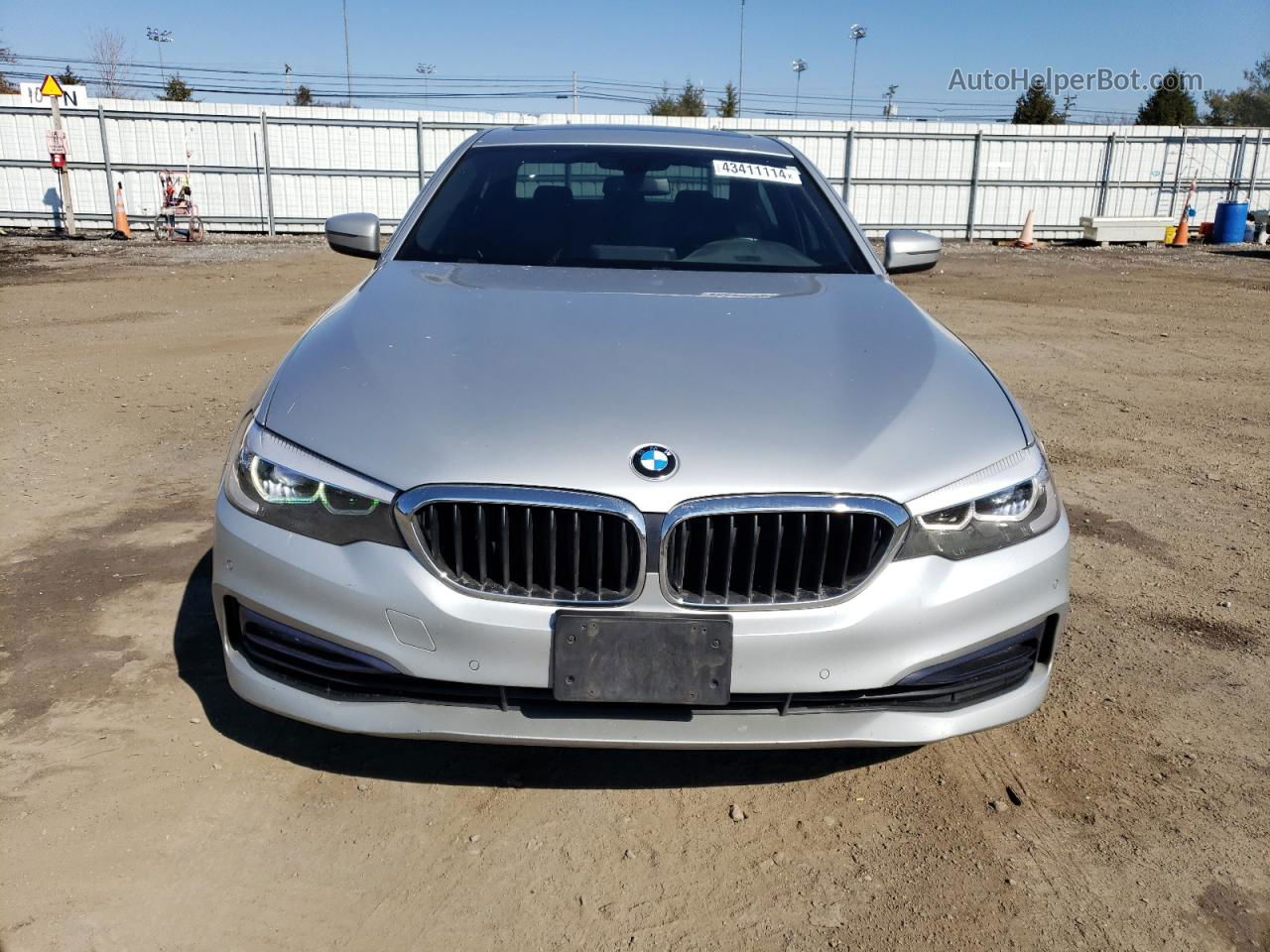 2018 Bmw 530 Xi Серебряный vin: WBAJA7C5XJWA71769