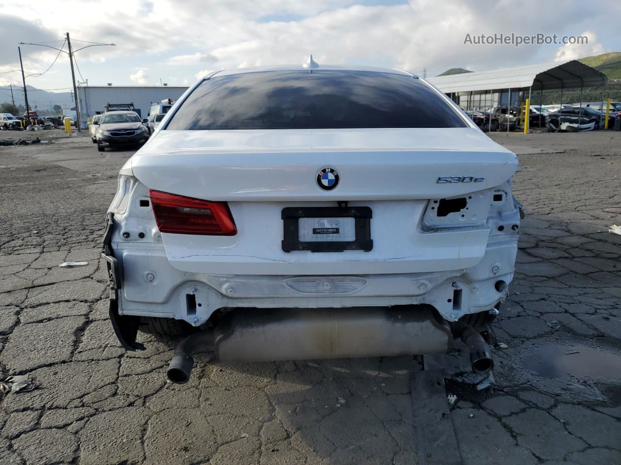 2019 Bmw 530e  White vin: WBAJA9C51KB254575