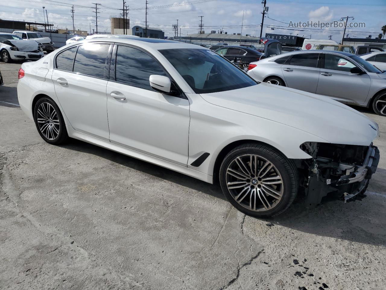 2019 Bmw 530e  Белый vin: WBAJA9C51KB389135