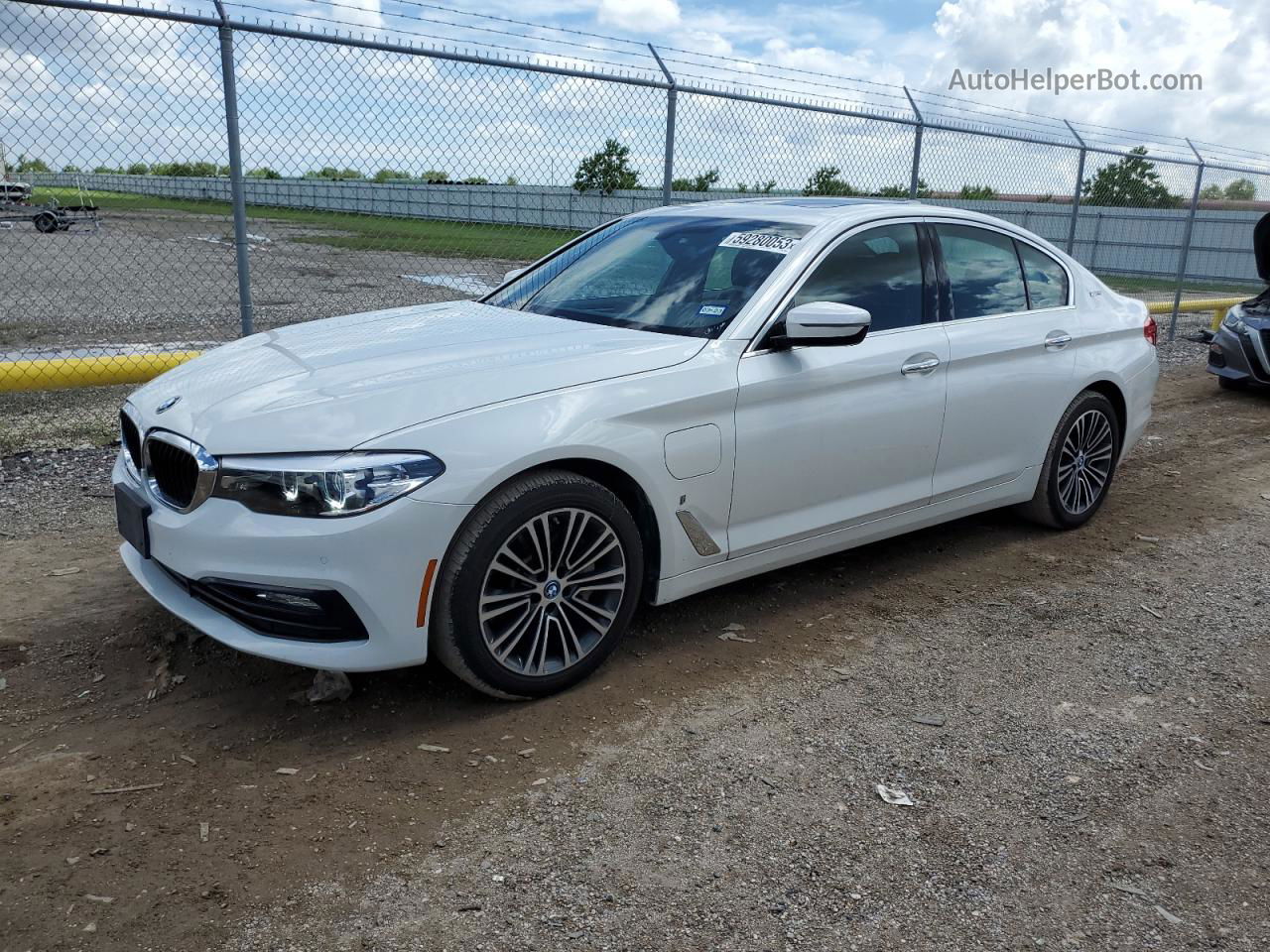 2018 Bmw 530e  White vin: WBAJA9C53JB249294