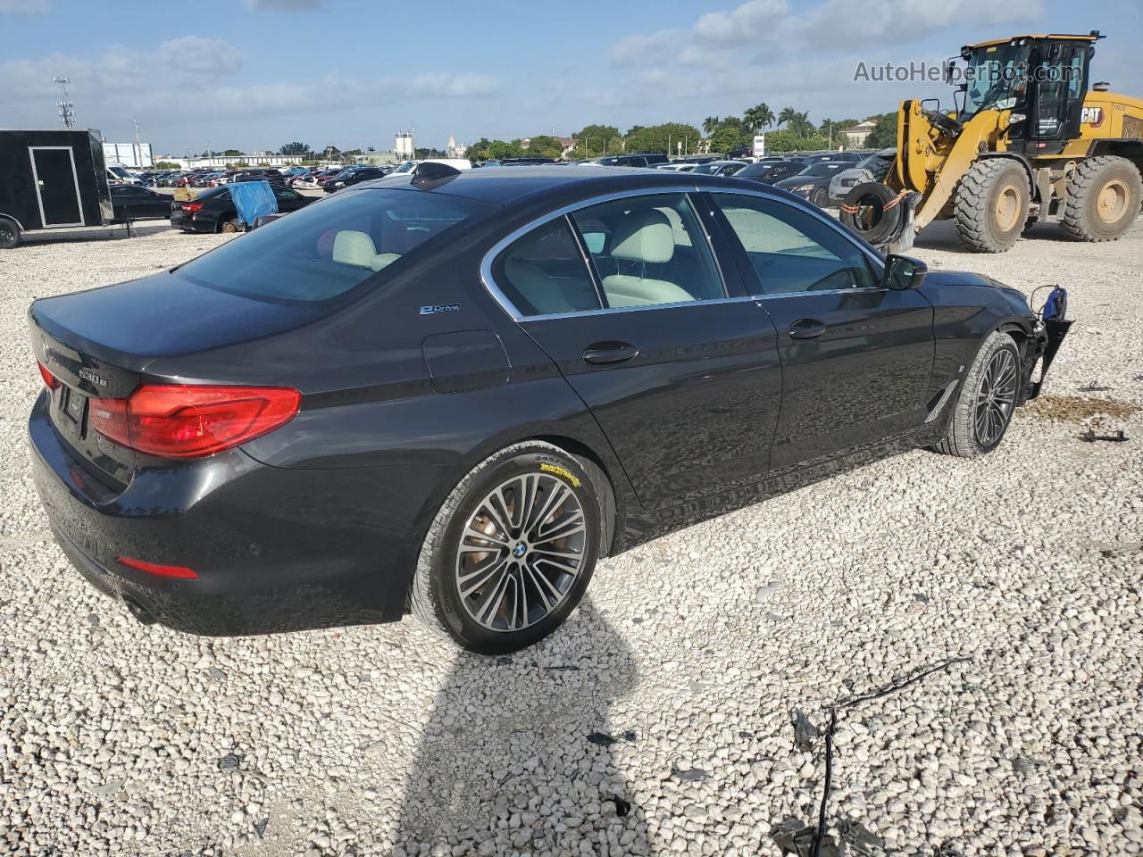 2019 Bmw 530e  Черный vin: WBAJA9C56KB254149