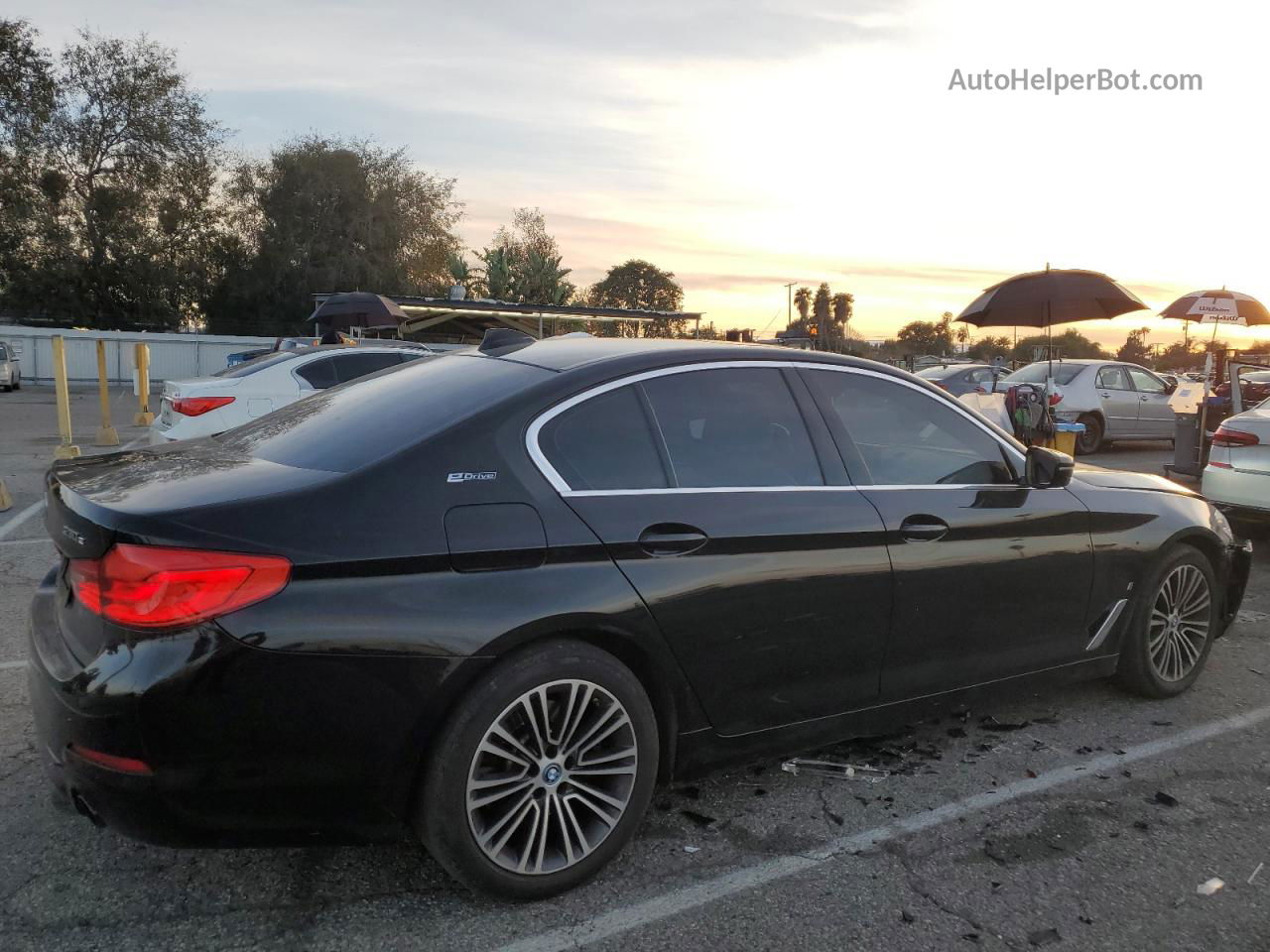 2019 Bmw 530e  Черный vin: WBAJA9C56KB389552