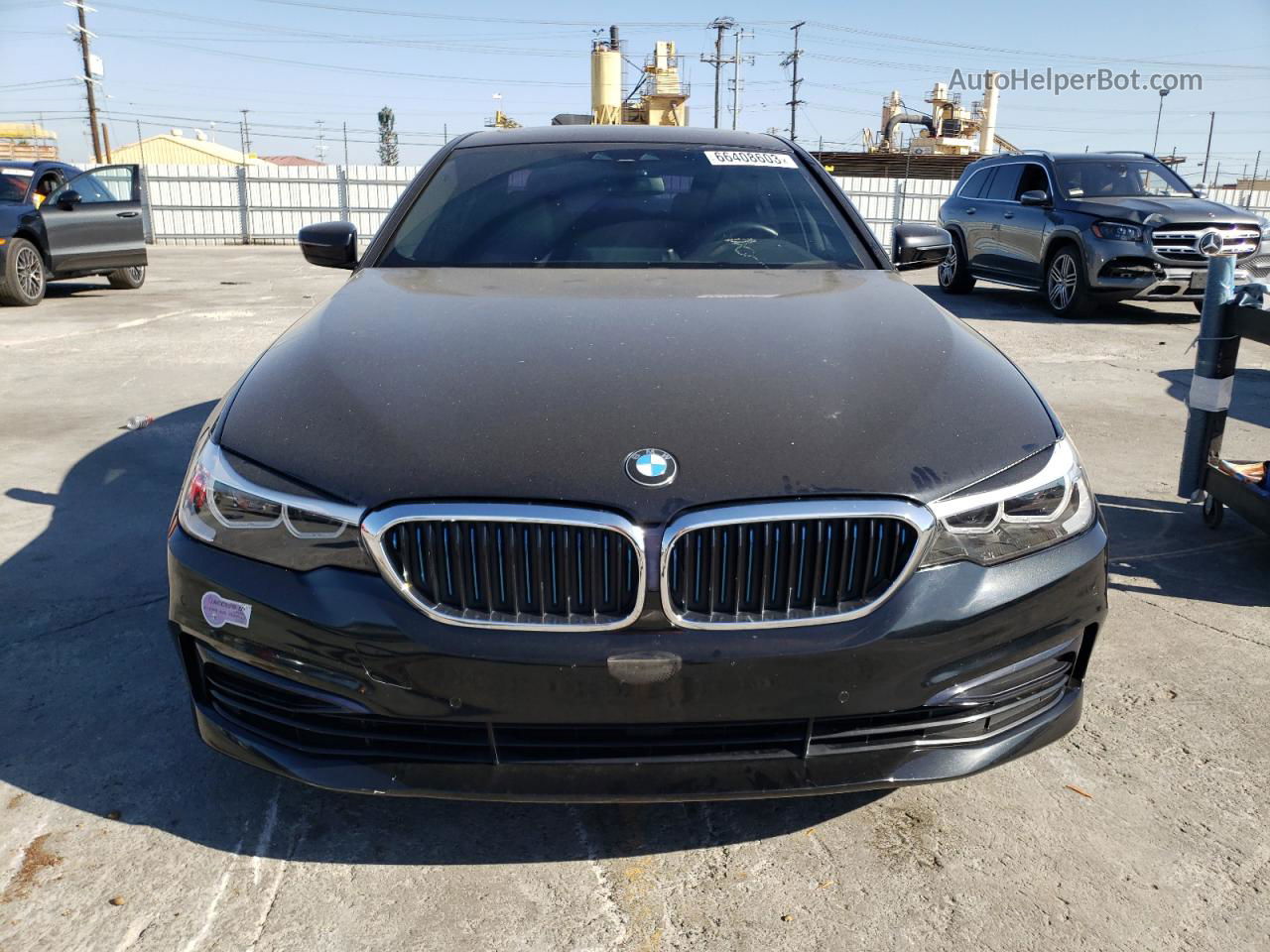 2019 Bmw 530e  Black vin: WBAJA9C57KB389155