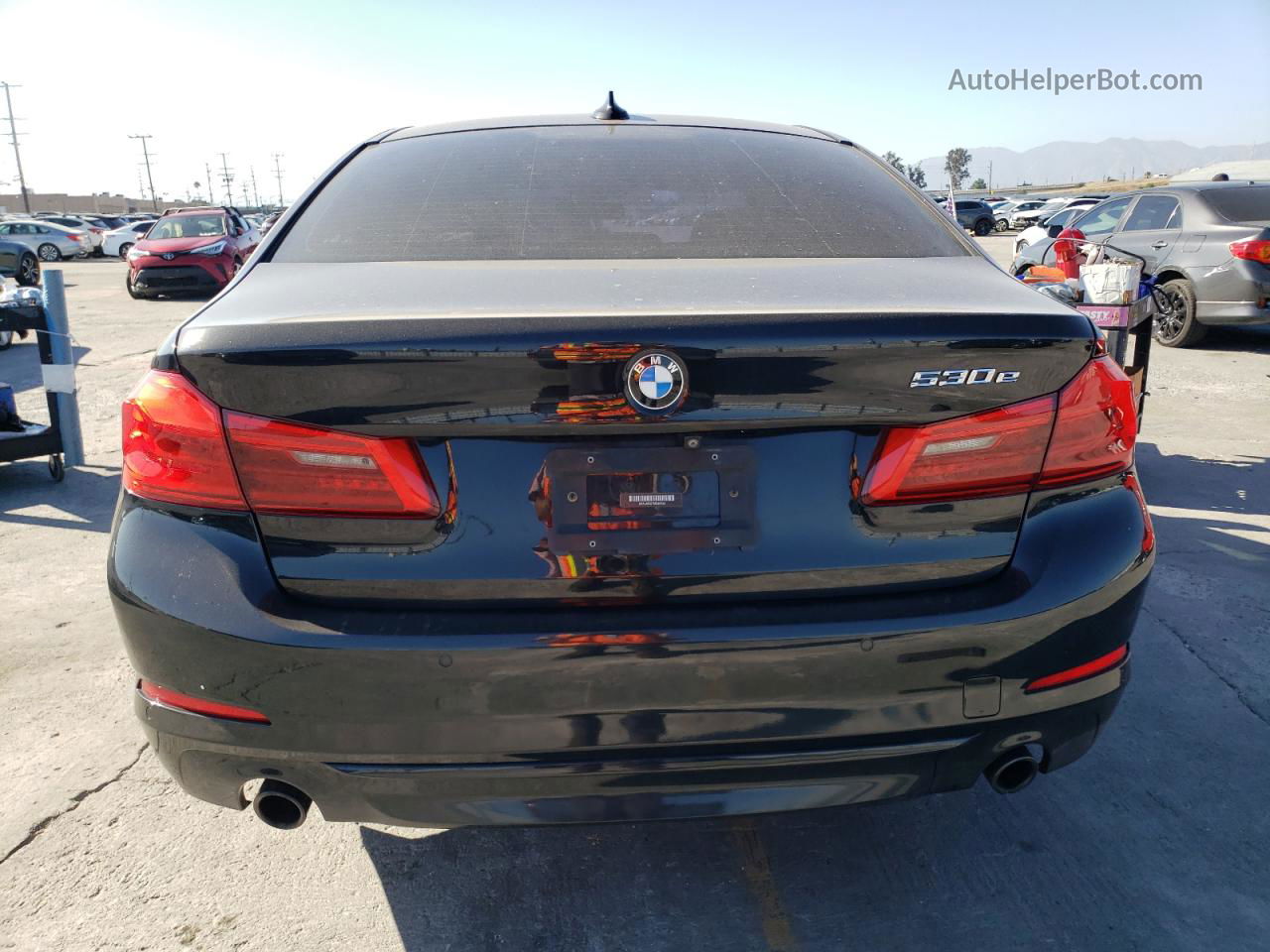 2019 Bmw 530e  Black vin: WBAJA9C57KB389155