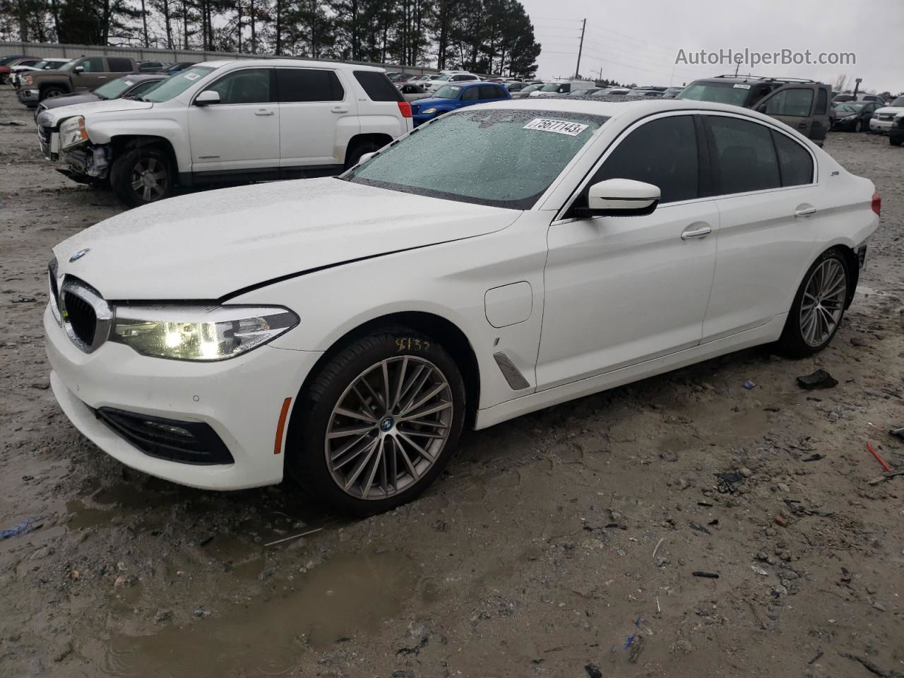 2018 Bmw 530e  Белый vin: WBAJA9C5XJB252564