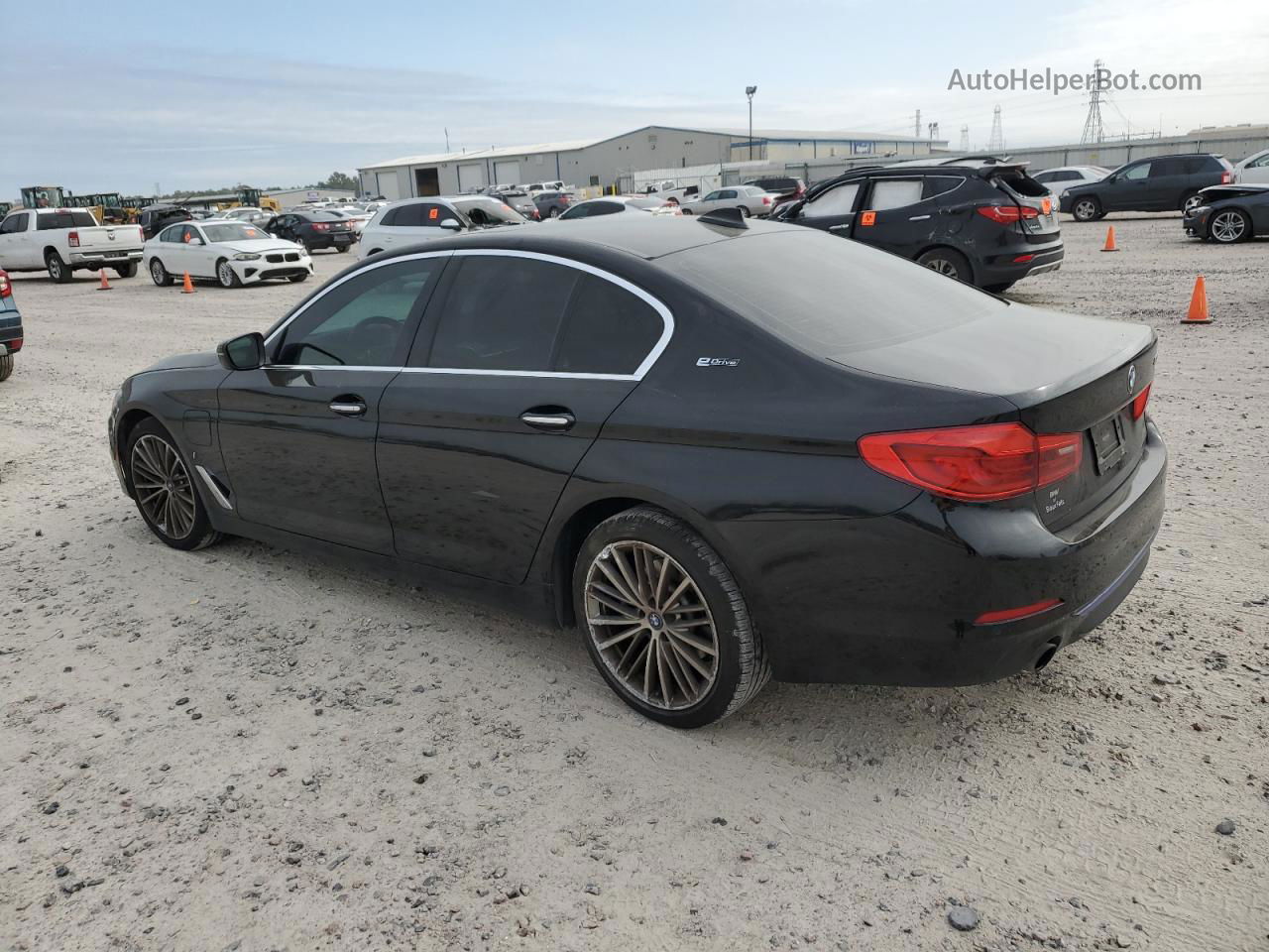 2018 Bmw 530xe  Черный vin: WBAJB1C55JB374358