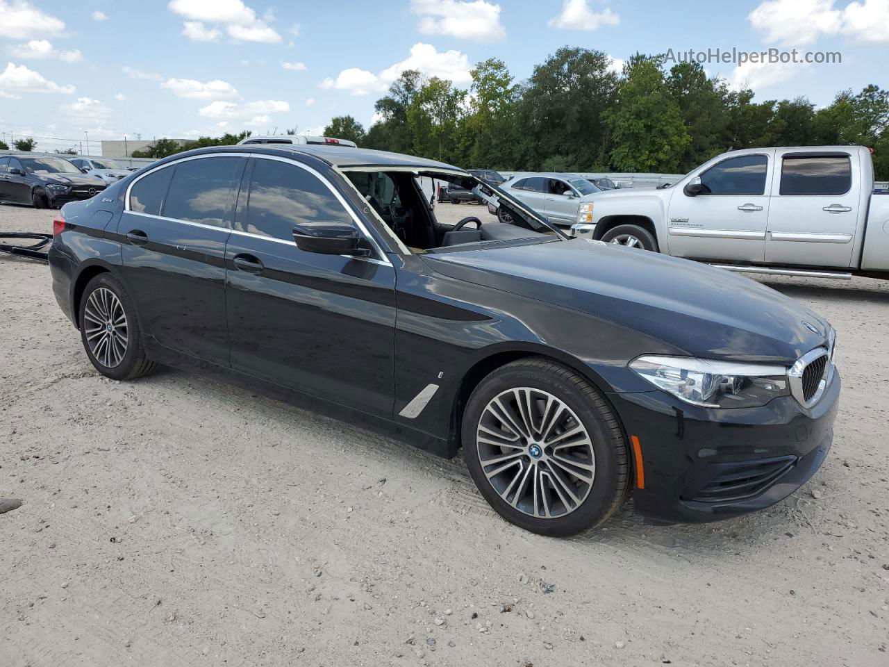 2019 Bmw 530xe  Черный vin: WBAJB1C58KB375778