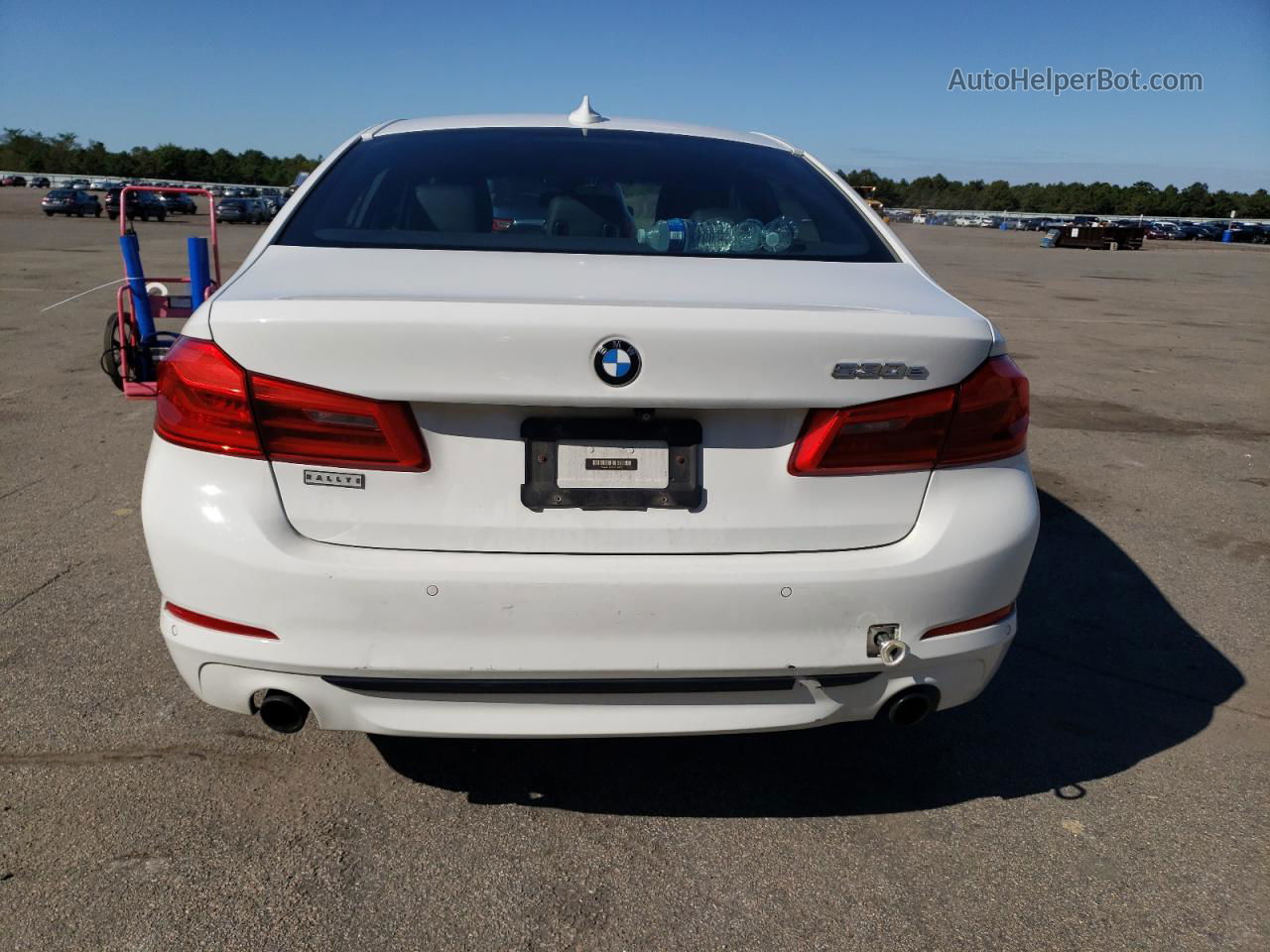 2018 Bmw 530xe  White vin: WBAJB1C59JB374685