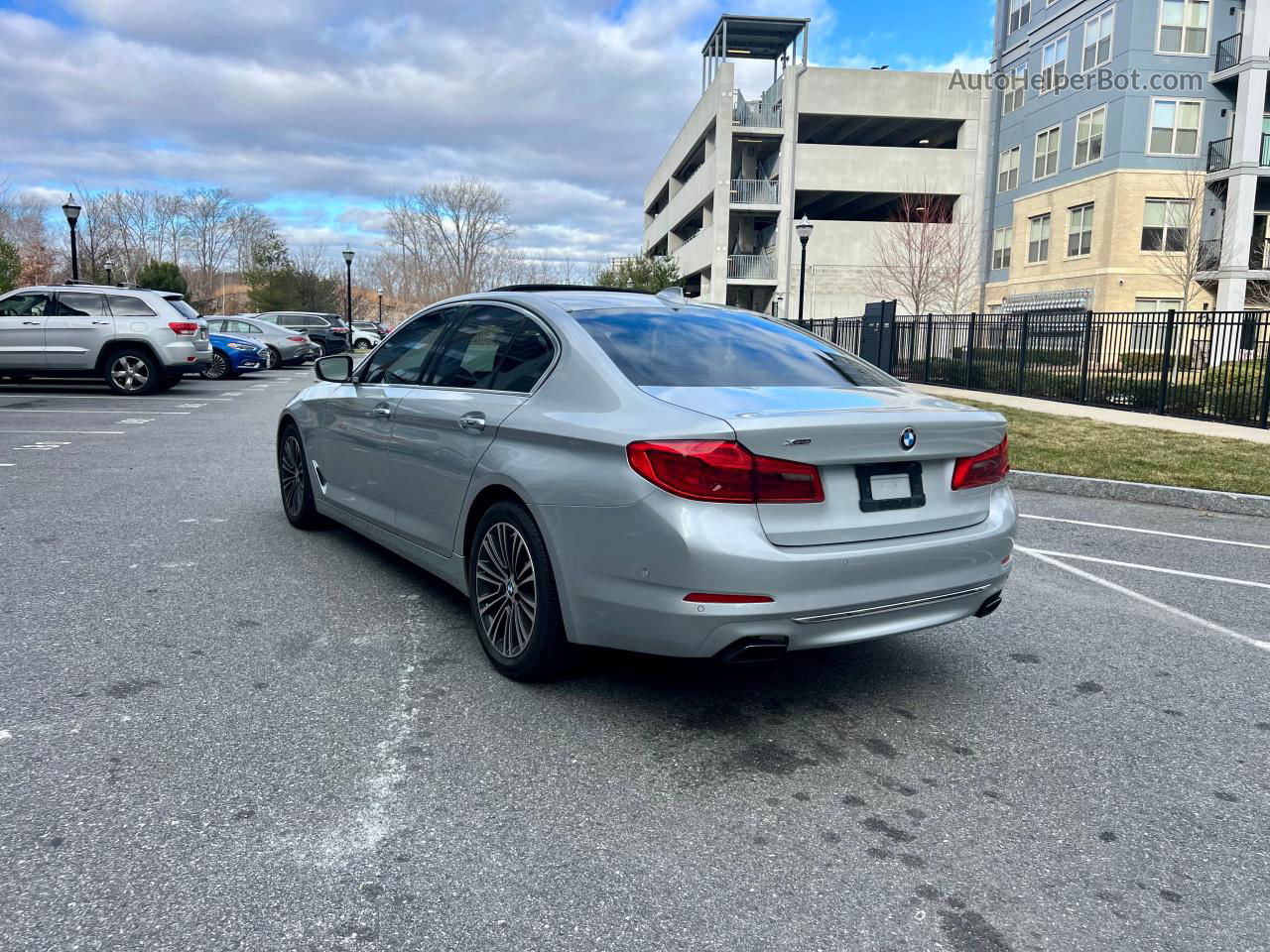 2017 Bmw 540 Xi Silver vin: WBAJE7C3XHG887126