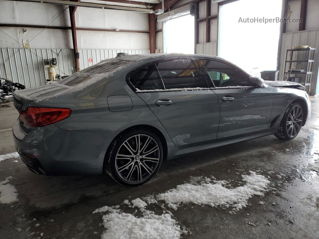 2017 Bmw 540 Xi Gray vin: WBAJE7C3XHG890222