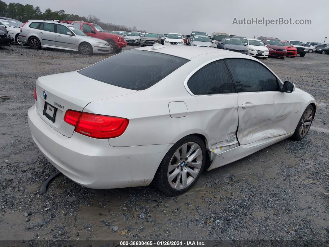 2012 Bmw 328i   Белый vin: WBAKE3C53CE770961