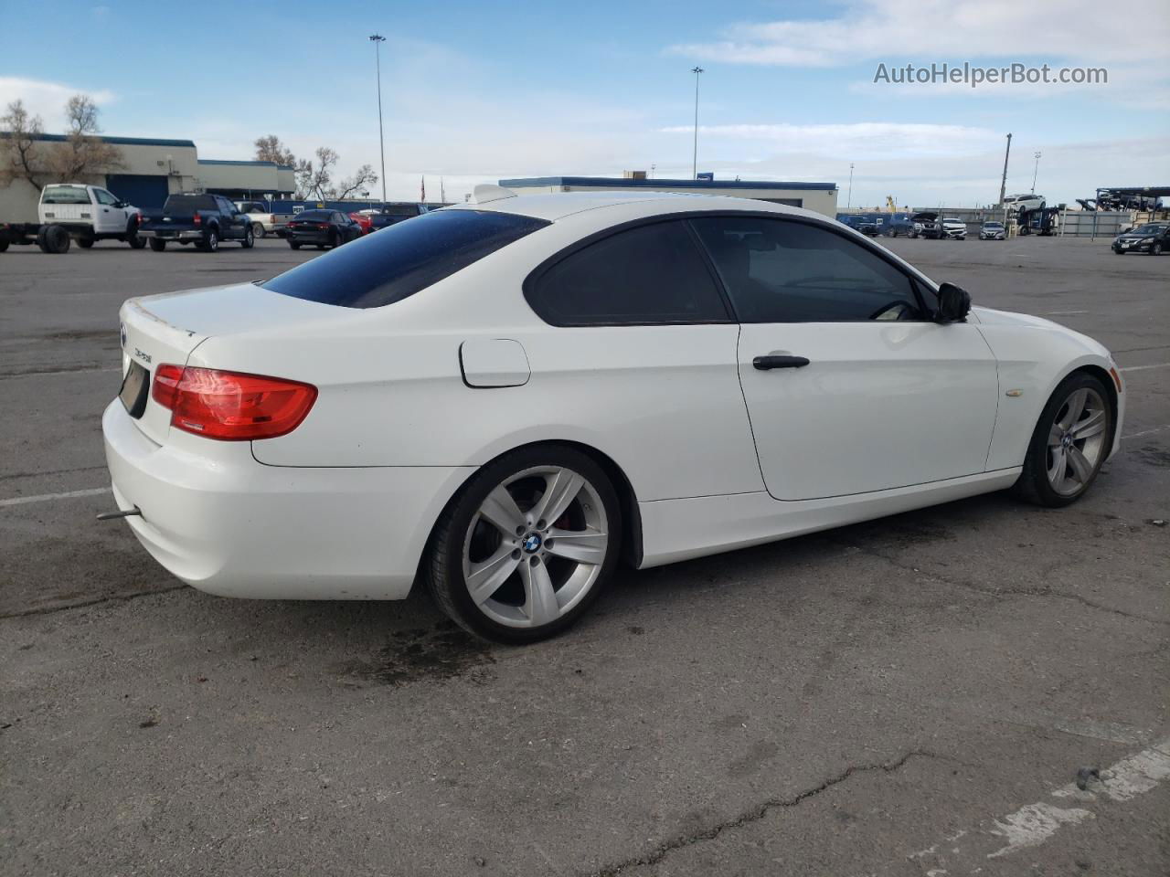 2011 Bmw 328 I White vin: WBAKE3C59BE441812