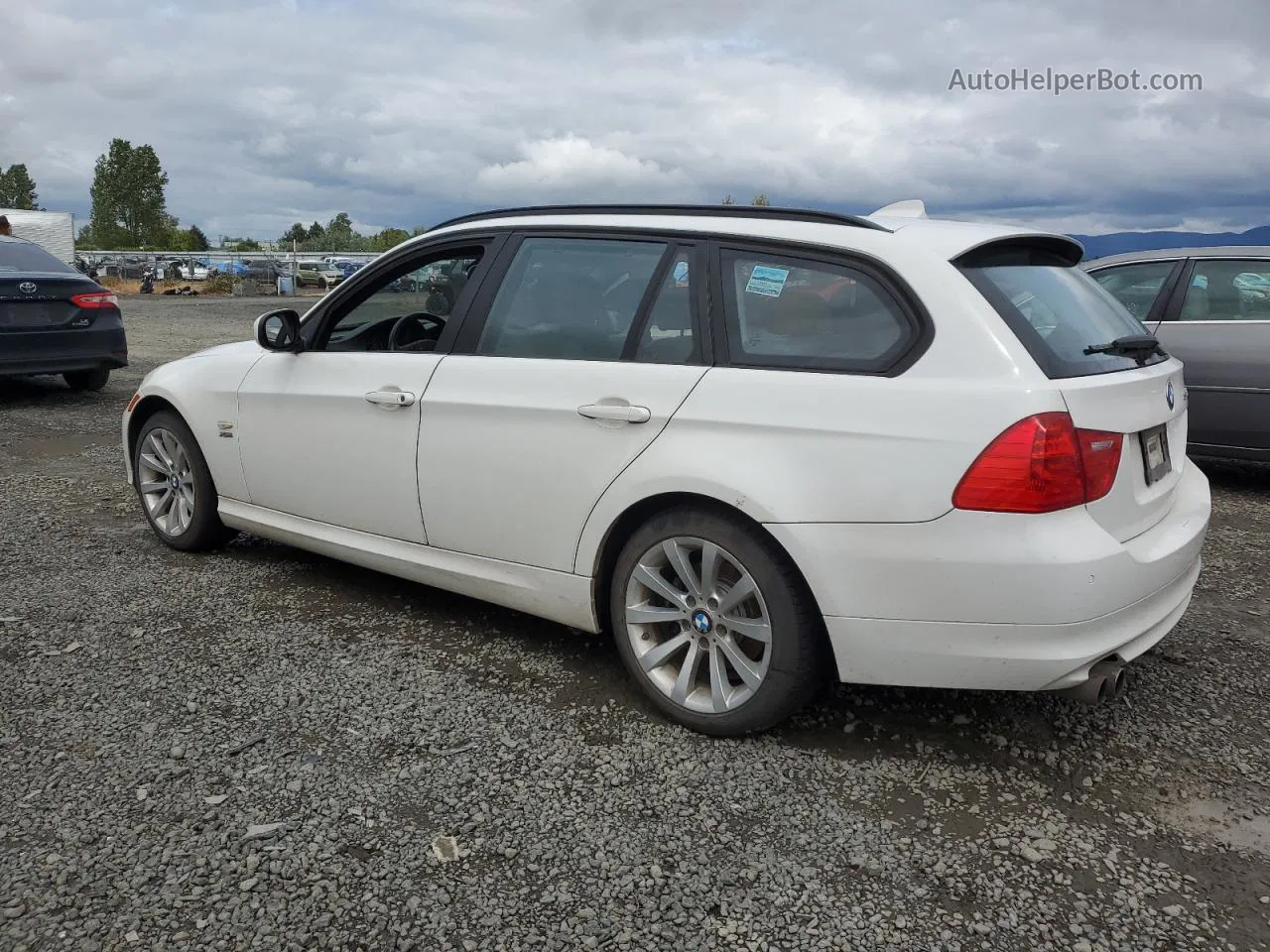 2012 Bmw 328 Xi Белый vin: WBAUU3C56CA543119