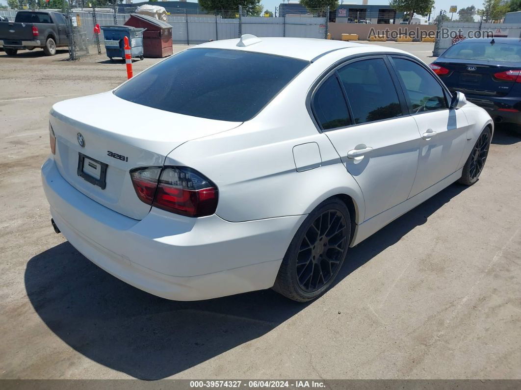 2008 Bmw 328i   Белый vin: WBAVA37558NL43792