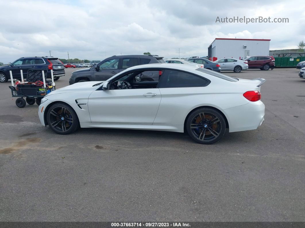 2015 Bmw M4   White vin: WBS3R9C50FK332475