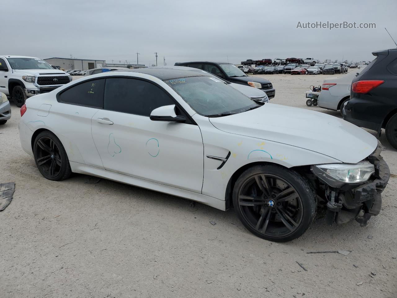 2015 Bmw M4  Черный vin: WBS3R9C50FK335358