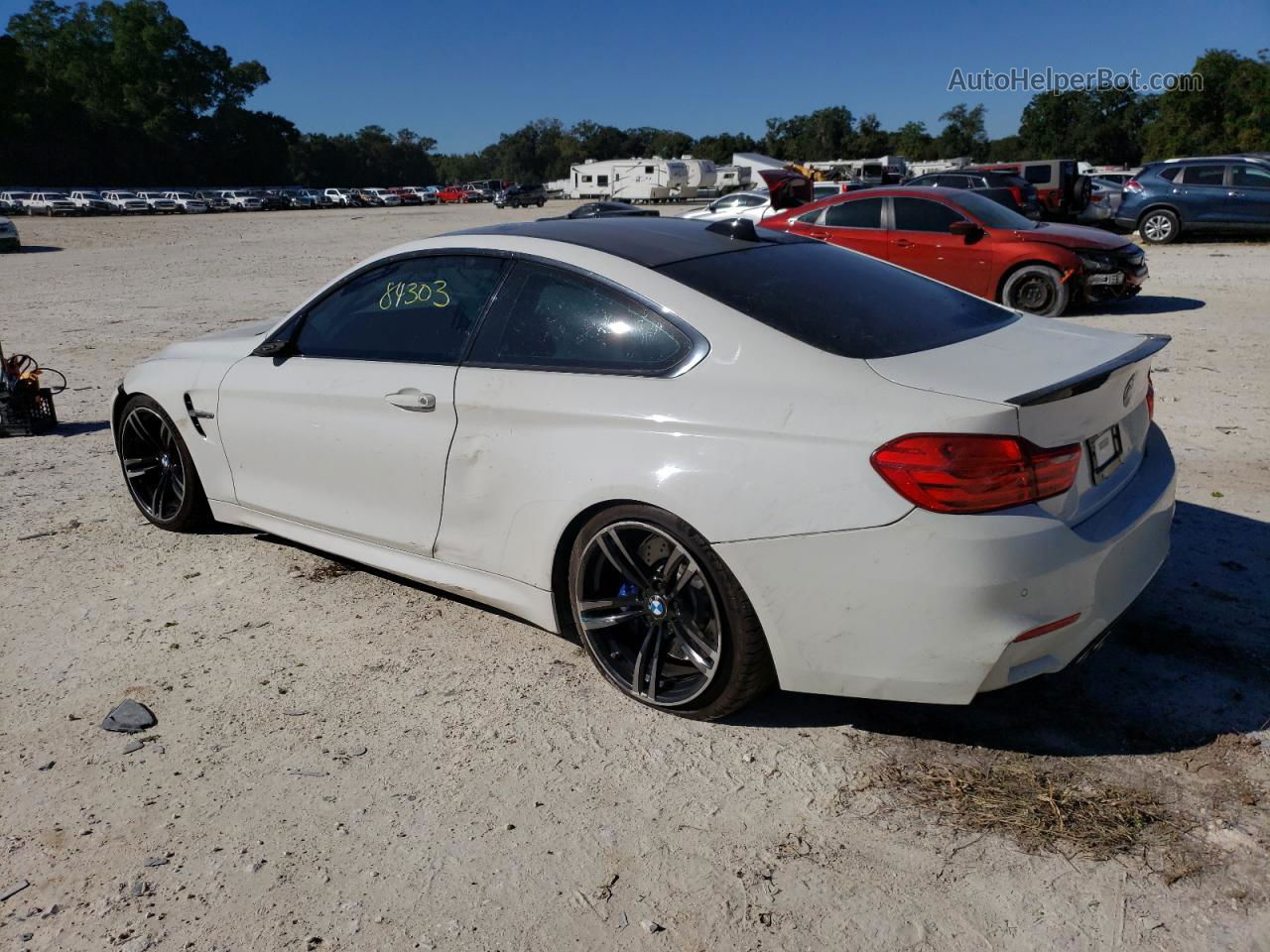 2015 Bmw M4  Белый vin: WBS3R9C53FK334947