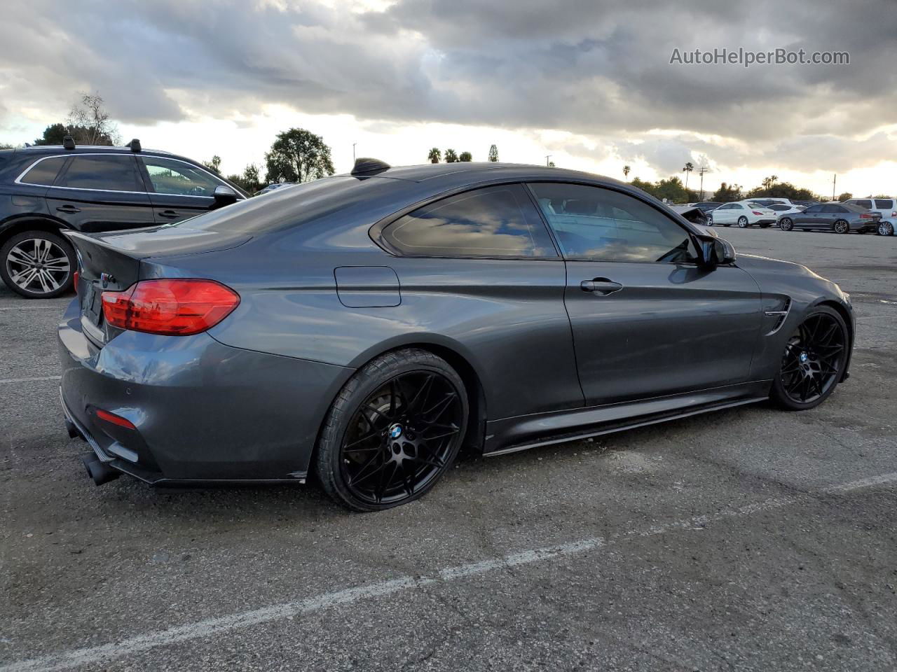 2016 Bmw M4  Угольный vin: WBS3R9C54GK336854