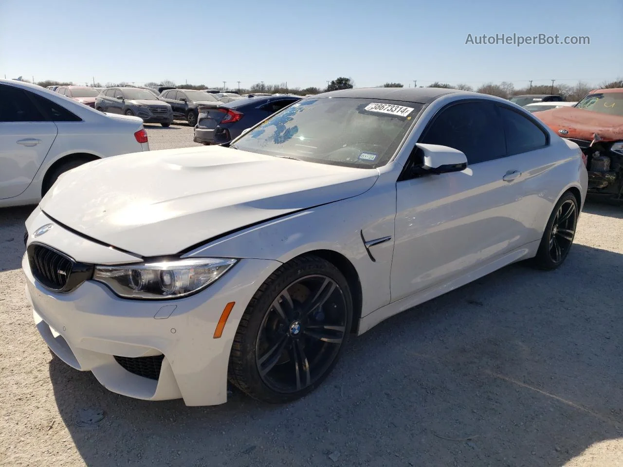 2016 Bmw M4  White vin: WBS3R9C55GK338421