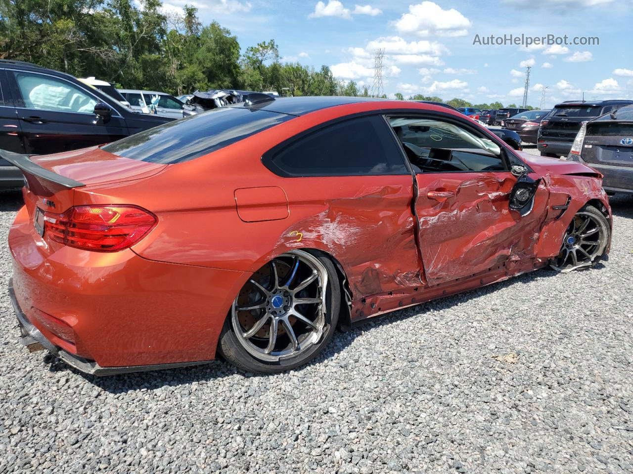 2015 Bmw M4  Orange vin: WBS3R9C56FK329709