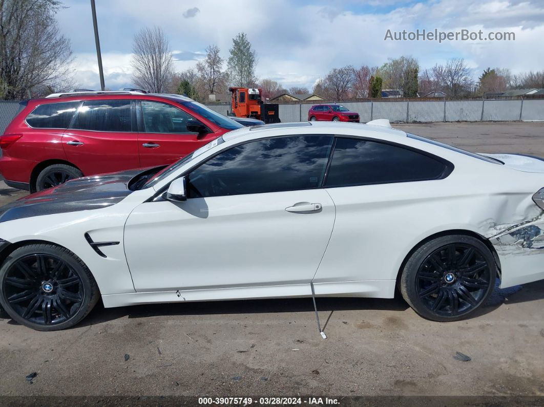 2015 Bmw M4   White vin: WBS3R9C56FK333050