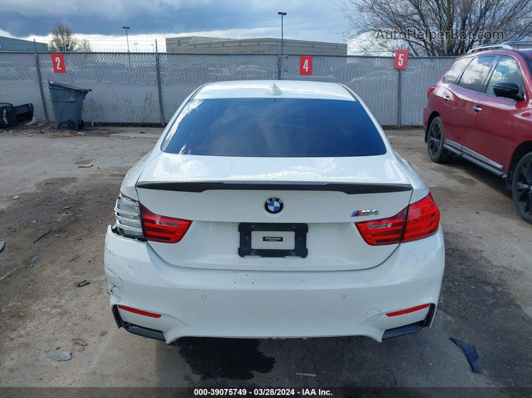 2015 Bmw M4   White vin: WBS3R9C56FK333050