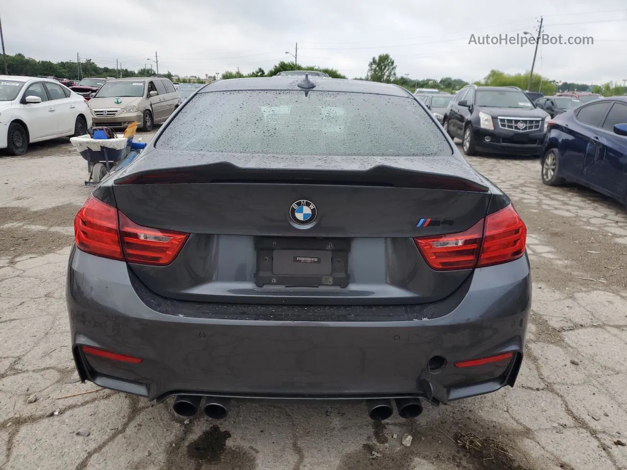 2016 Bmw M4  Черный vin: WBS3R9C56GK335723