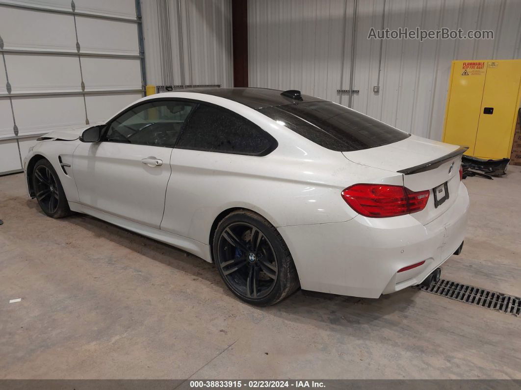 2016 Bmw M4   White vin: WBS3R9C56GK335754