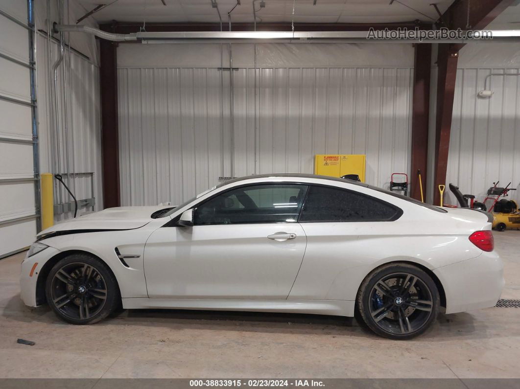 2016 Bmw M4   White vin: WBS3R9C56GK335754