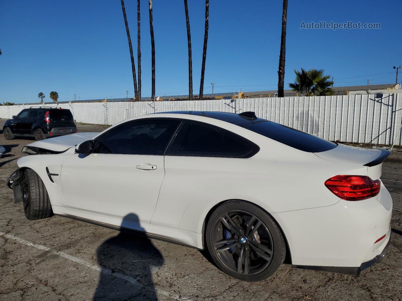 2016 Bmw M4  White vin: WBS3R9C57GK337478