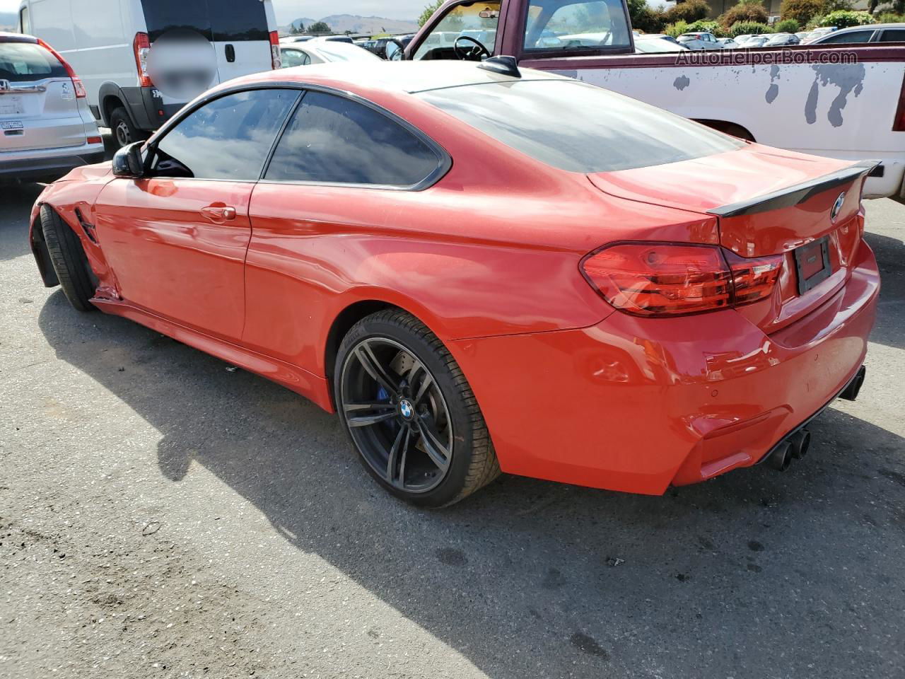 2016 Bmw M4  Красный vin: WBS3R9C57GK338839