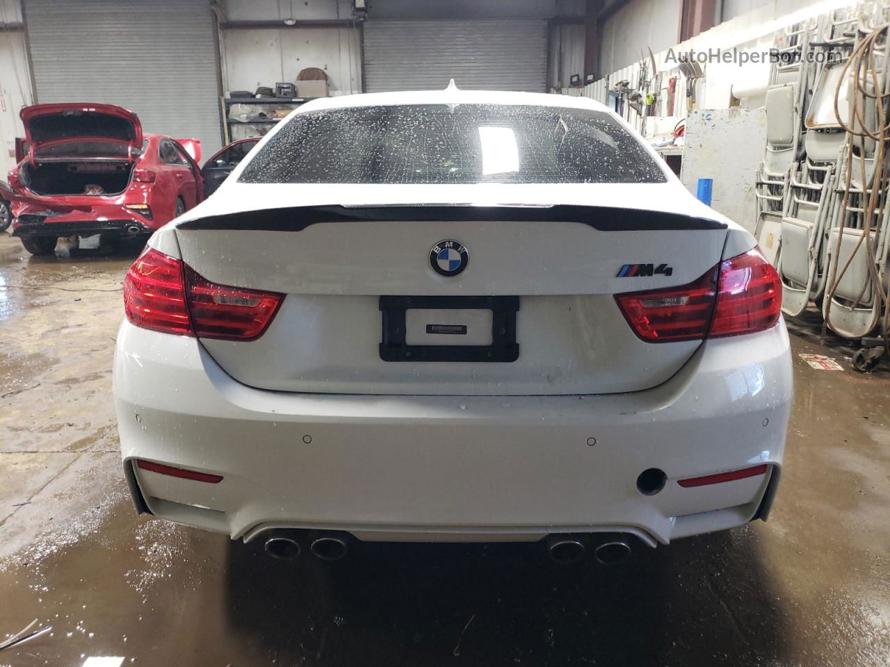 2015 Bmw M4  White vin: WBS3R9C58FK330134